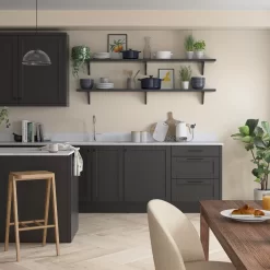 Dulux Trade Magnolia Silk Emulsion Paint, 10L -Trade Point Sale Shop dulux trade magnolia silk emulsion paint 10l5010212428115 05i bq