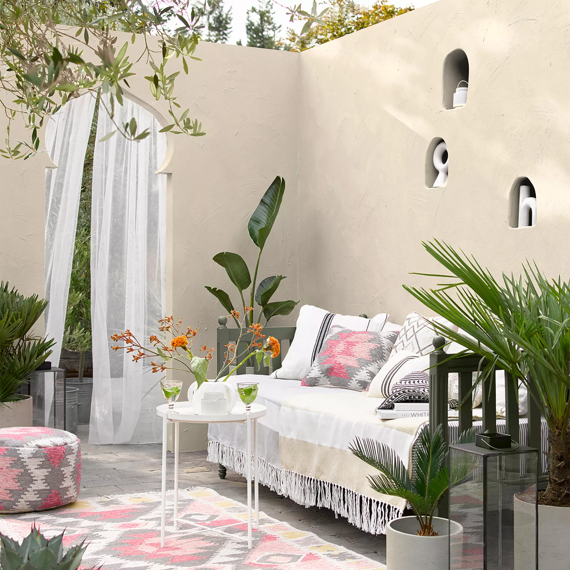 Sandtex Ultra smooth Magnolia Masonry paint, 10L Sandtex Ultra Smooth Magnolia Masonry Paint, 10L -Trade Point Sale Shop sandtex ultra smooth magnolia masonry paint 10l5010131460937 02i bq